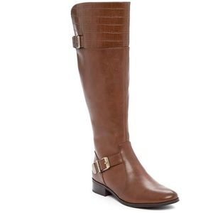 Fashionable Brown Women’s Riding Boots